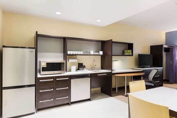 Room 15 of 26