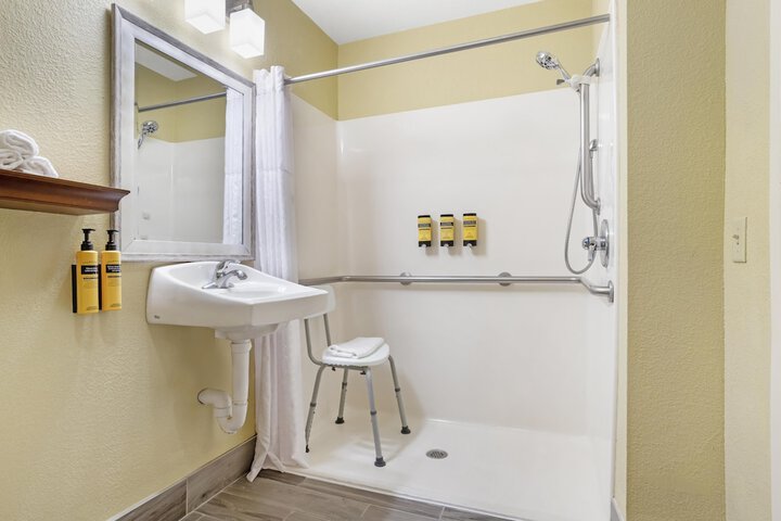Best Western Plus Executive Hotel & Suites
