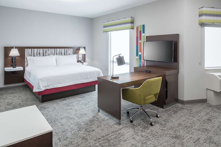 Room 43 of 59