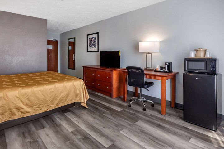 Room 31 of 38