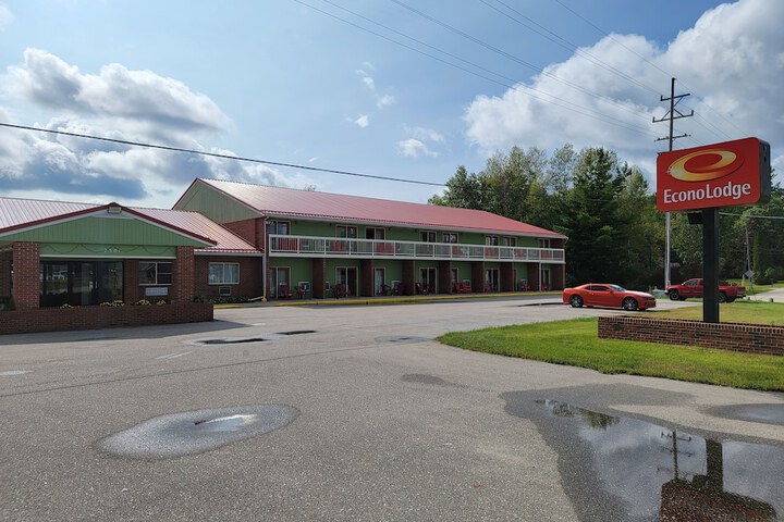 Econo Lodge Cadillac