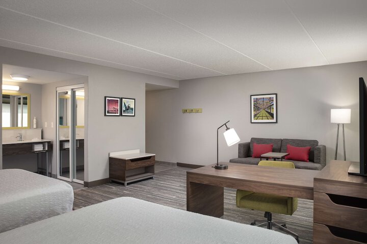 Room 12 of 37