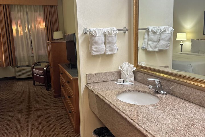 Room 19 of 29
