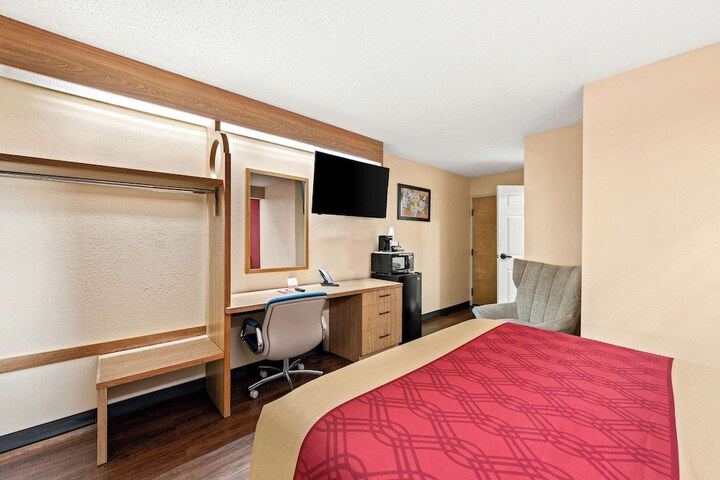 Room 22 of 44