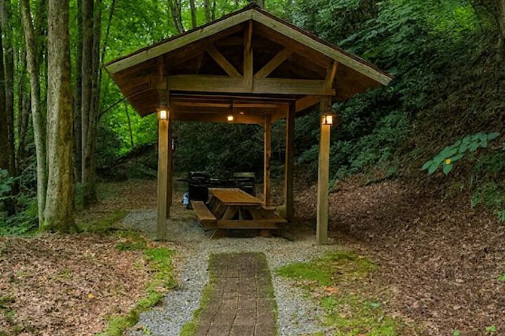 Smoketree Lodge