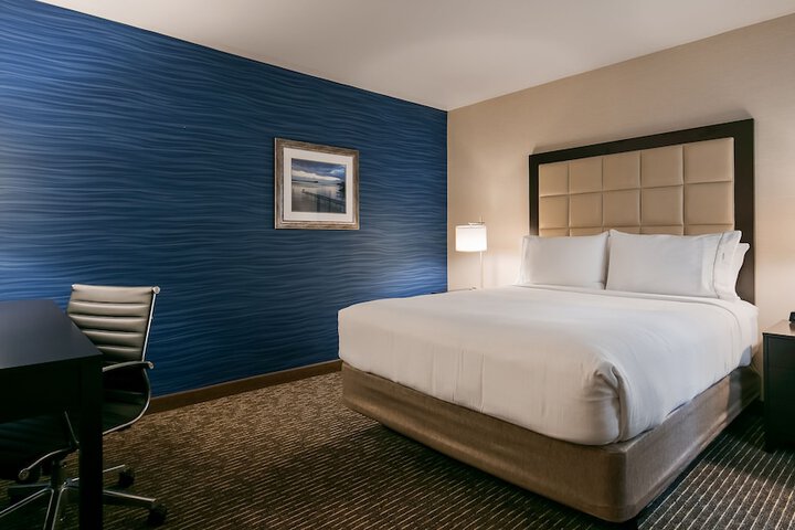 Room 35 of 52