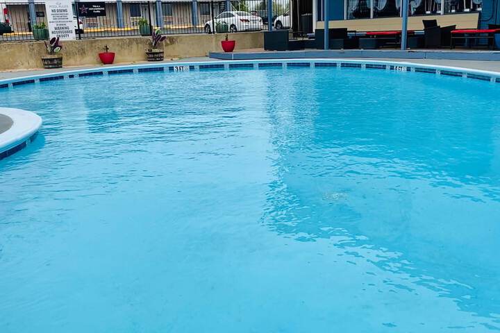 Pool 11 of 87