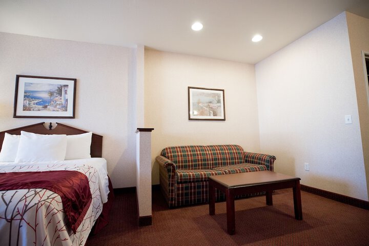 Room 14 of 25