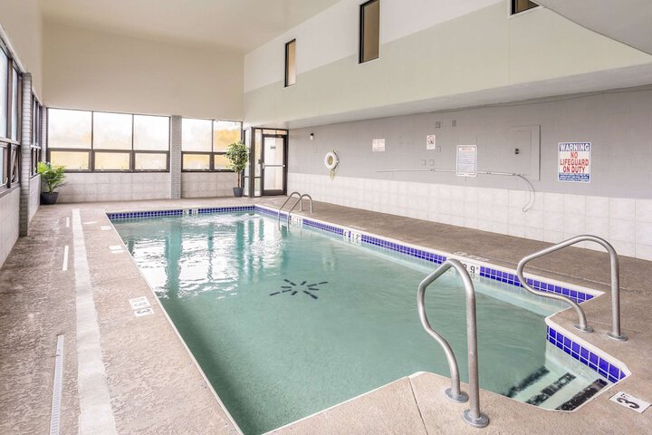 Pool 4 of 63