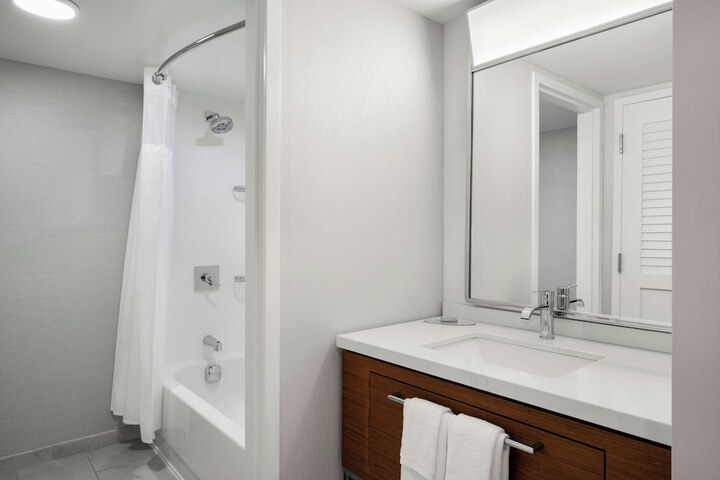 Courtyard by Marriott Mobile