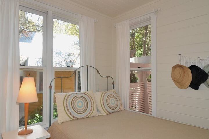 Cottage Rental Agency - Seaside Florida