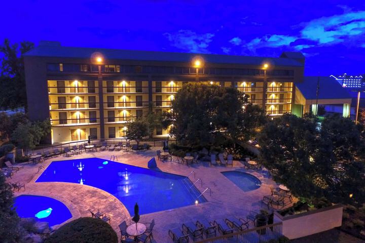 Pool 32 of 73