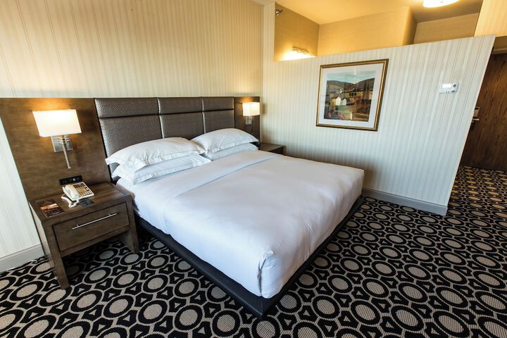 Room 52 of 113