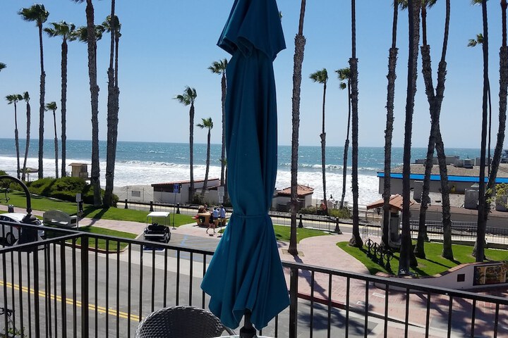 Sea Horse Resort