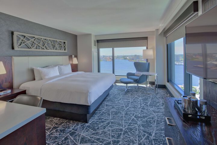 Room 49 of 108