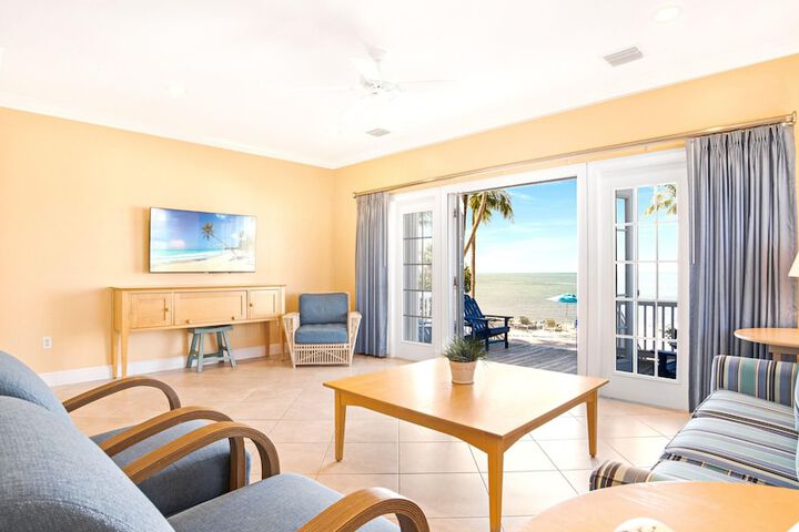 Tranquility Bay Beachfront Hotel and Resort