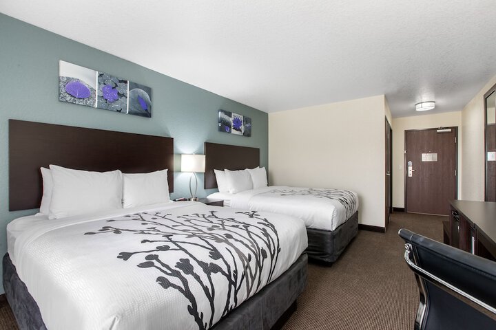 Room 11 of 29