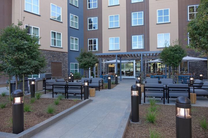 Hotel 7 of 58