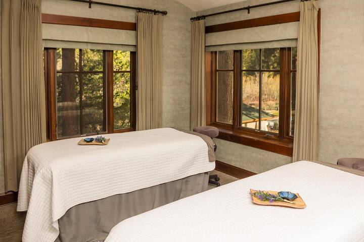Hyatt Regency Lake Tahoe Resort Spa and Casino