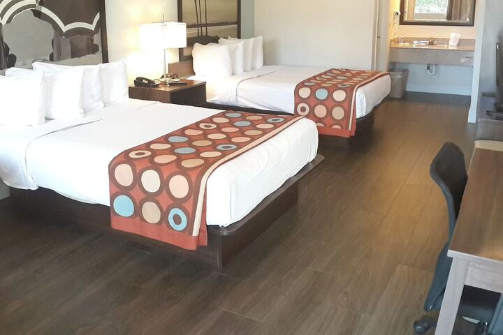 Room 60 of 77