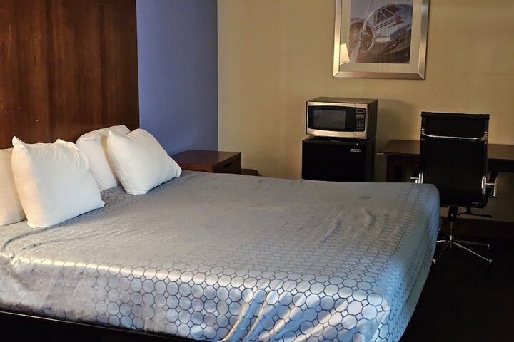 Room 34 of 86