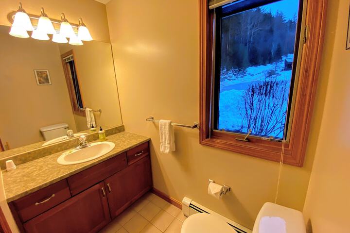 V3 Gorgeous Ski-in Mountain View Townhouse With Amazing Views in Bretton Woods