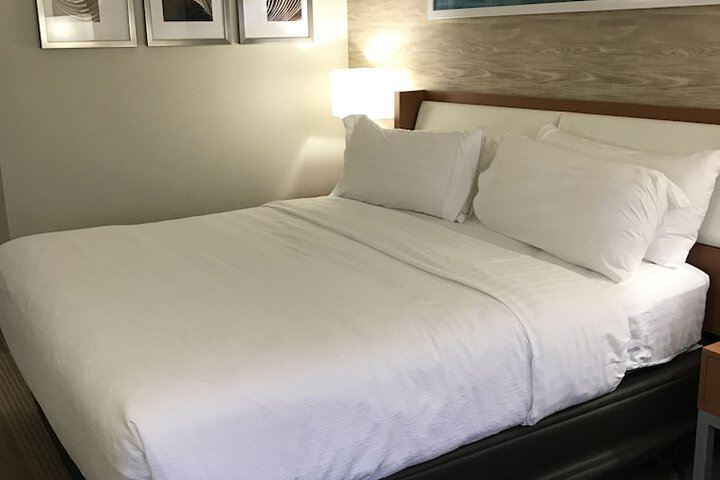 Room 11 of 61