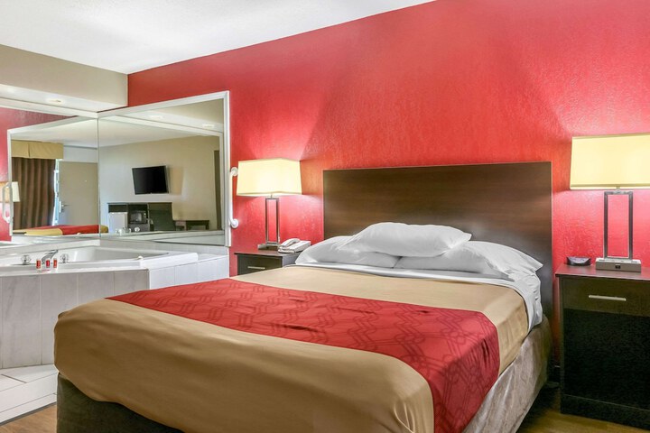 Room 26 of 31