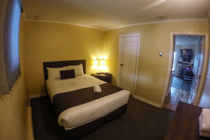 Room 30 of 59