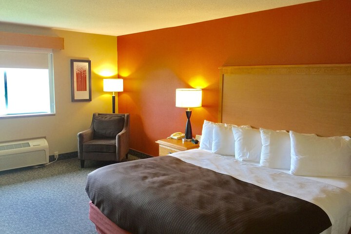 Room 32 of 58