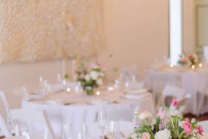 Ballroom/Hall 63 of 72