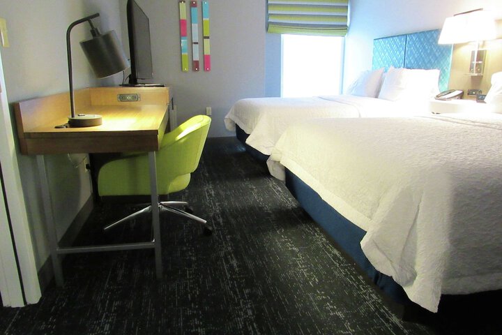 Room 107 of 169