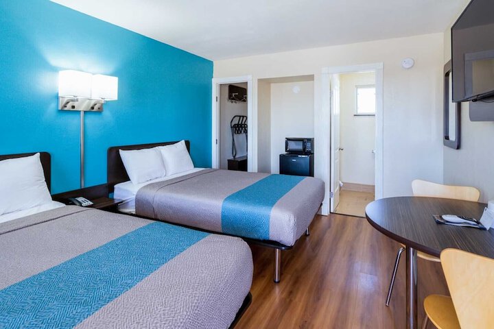 Room 19 of 26