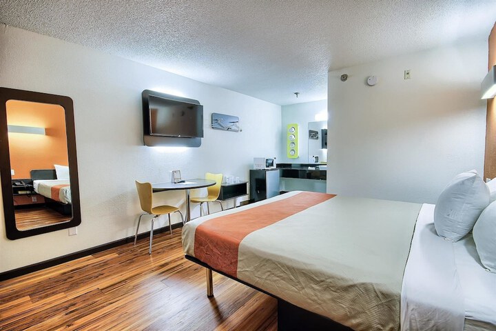 Motel 6 Columbus OH - West