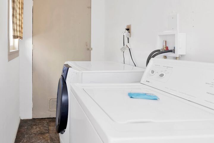 Laundry 70 of 85