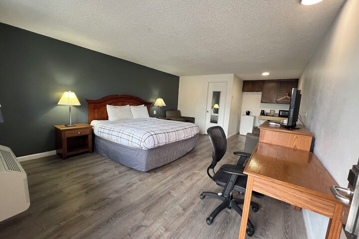 Economy Inn