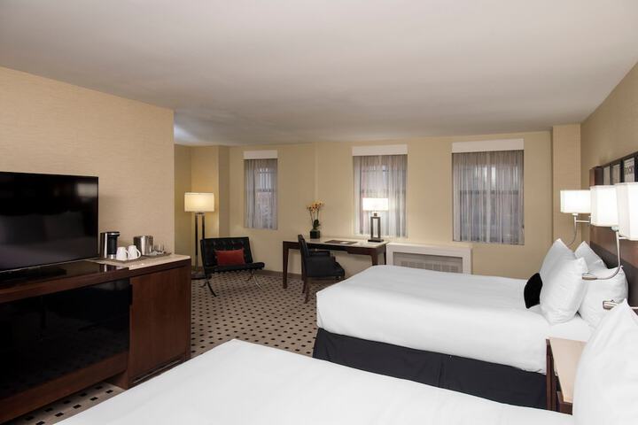 Room 14 of 36