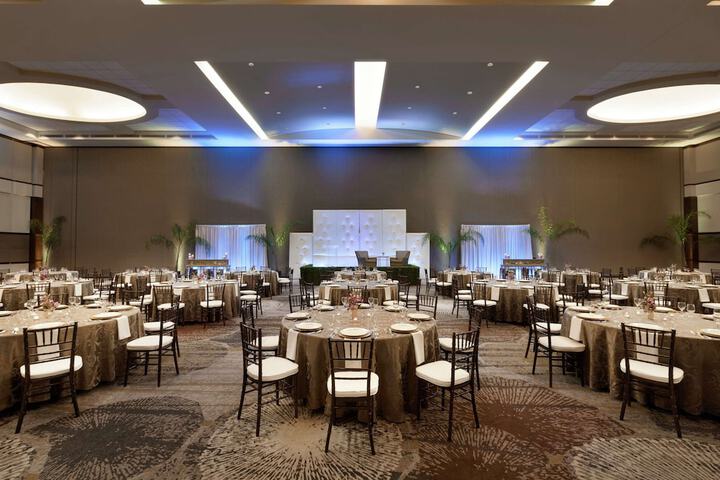 Embassy Suites by Hilton Charleston Airport Convention Ctr