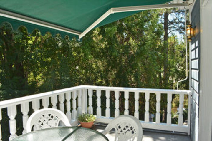 Deer Creek Inn
