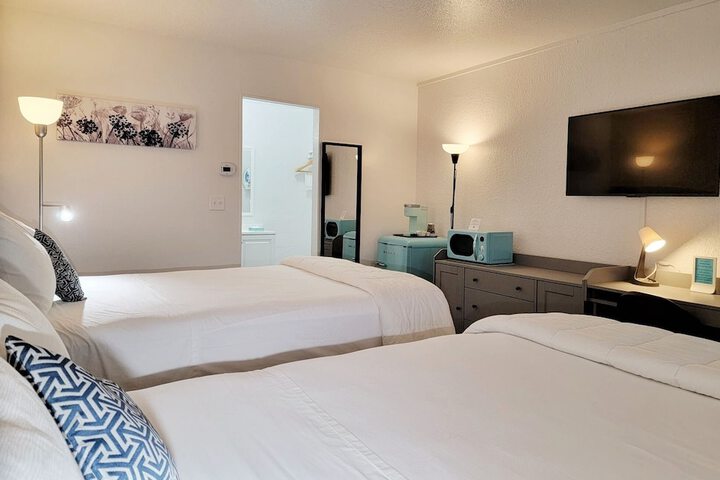 Room 12 of 15