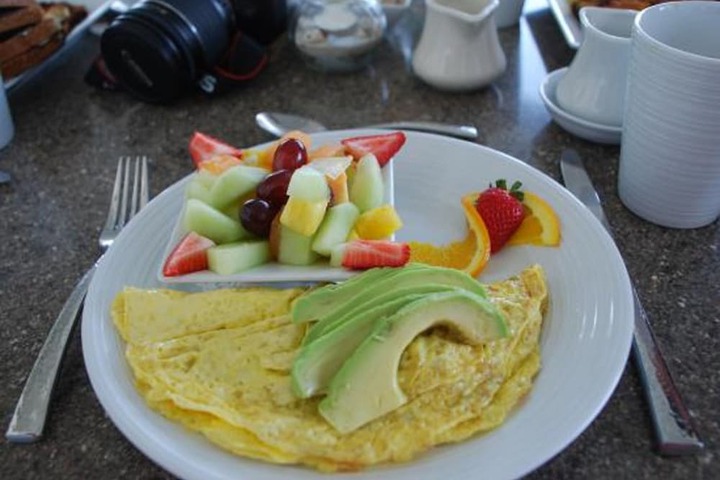 Breakfast/Coffee Service 28 of 39