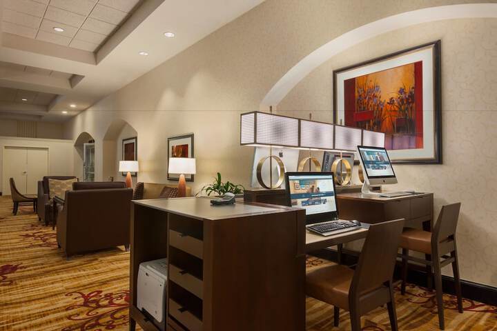 Business Center 47 of 47