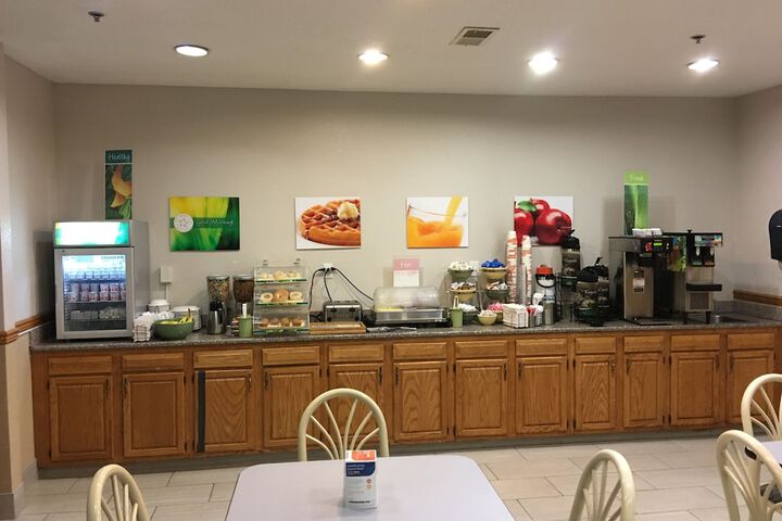 Breakfast/Coffee Service 51 of 62