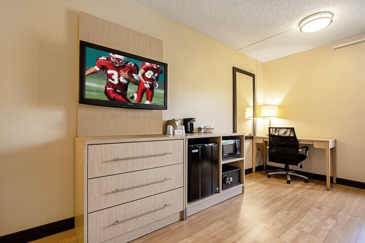 Room 17 of 24