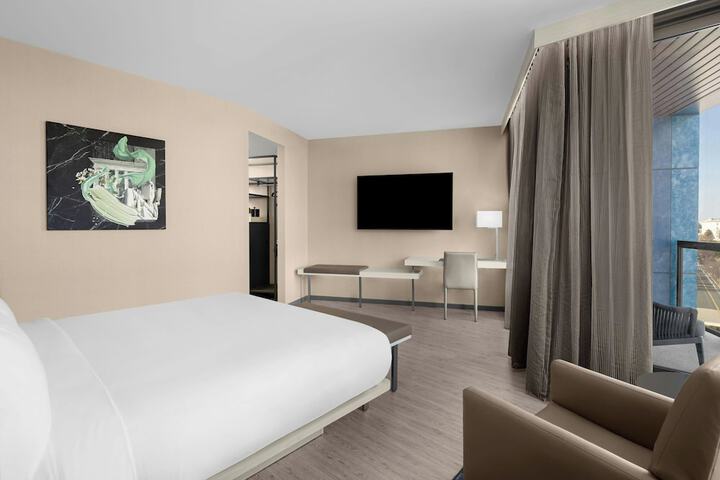 Room 19 of 63