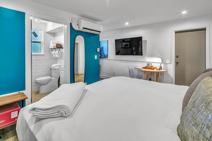 The Saint Hotel