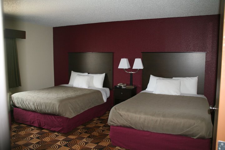 AmericInn by Wyndham Elkhorn Near Lake Geneva