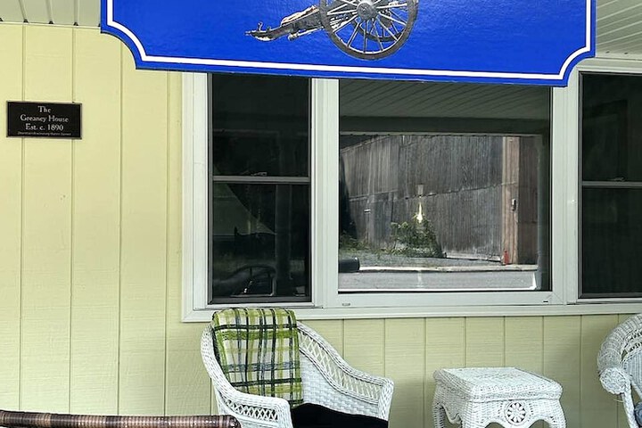 Cannon Hill Inn