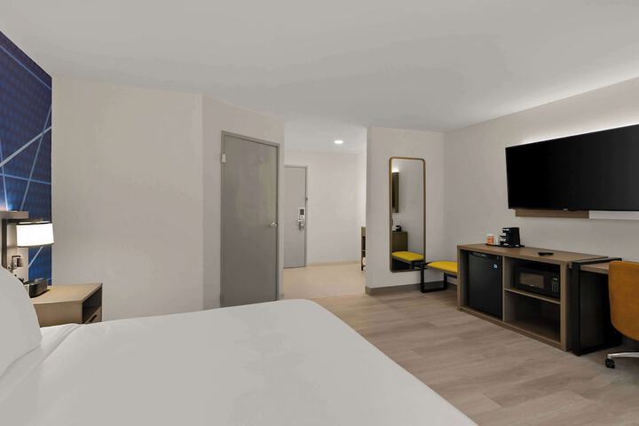 Room 22 of 41