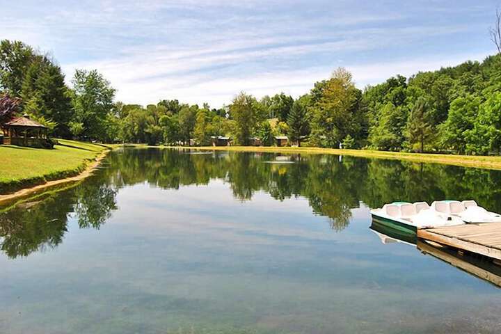Robin Hill RV Resort & Campground - Caravan Park